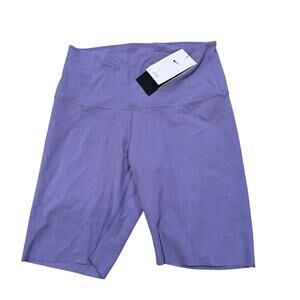 Nike Zenvy Bike Shorts - Size Medium - New With Tags!